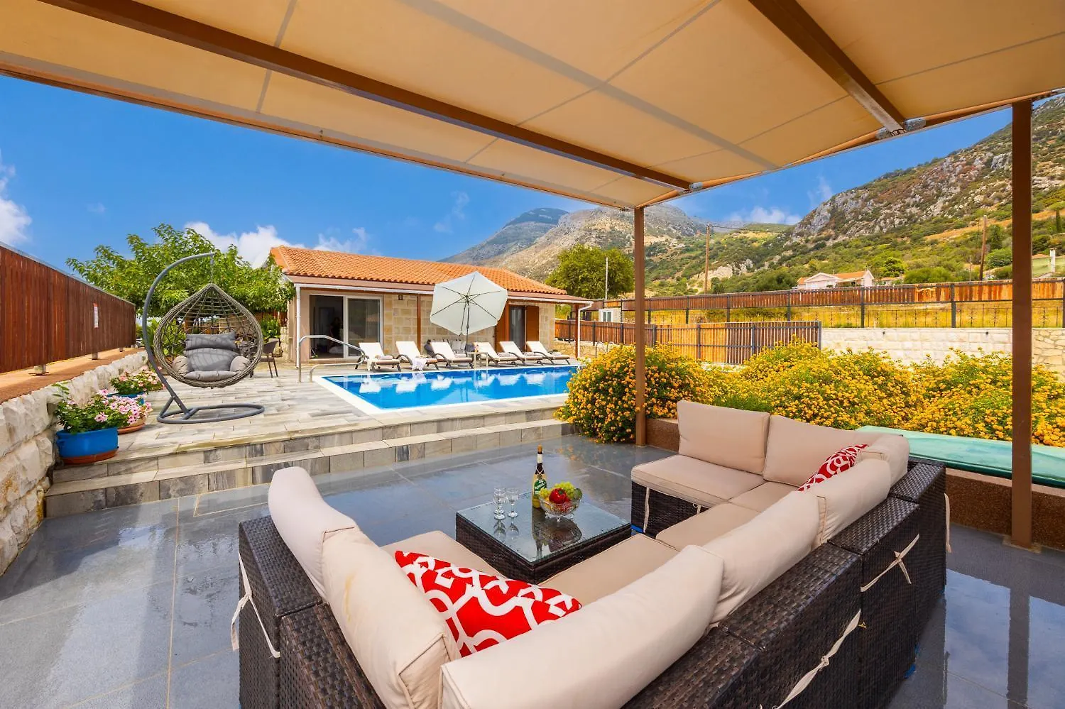 Villa Reggina Atsoupades Греция